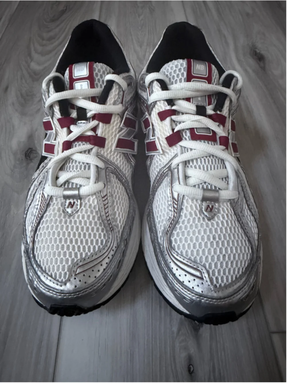 New Balance 1906R Silver Classic Crimson M1906REA Men 12 Women 13.5